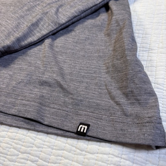 Travis Mathew Lightweight Golf Pullover 1/4 Zip Men‎ Size Large - Picture 3 of 7